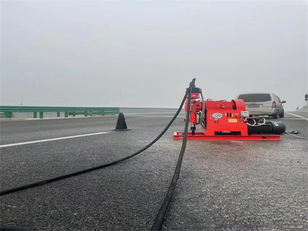 杨陵马路路基路面开裂下沉注浆加固灌浆